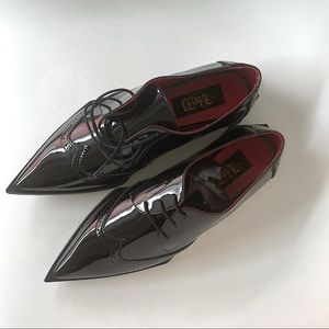 NEW/Never Worn Kat Von D Nina Oxford